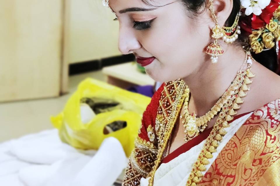 Makeup By Varsha