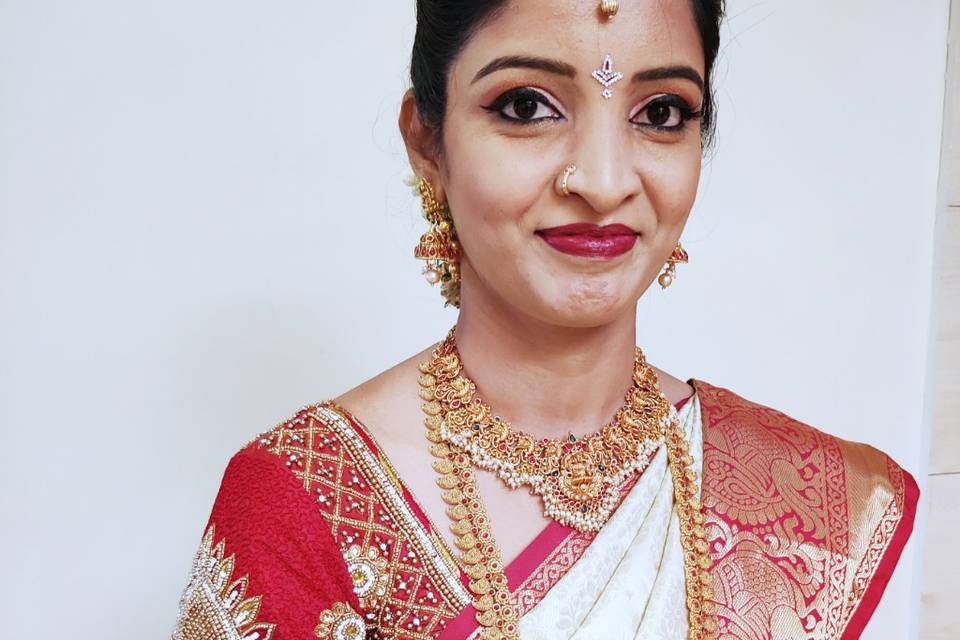 Makeup By Varsha