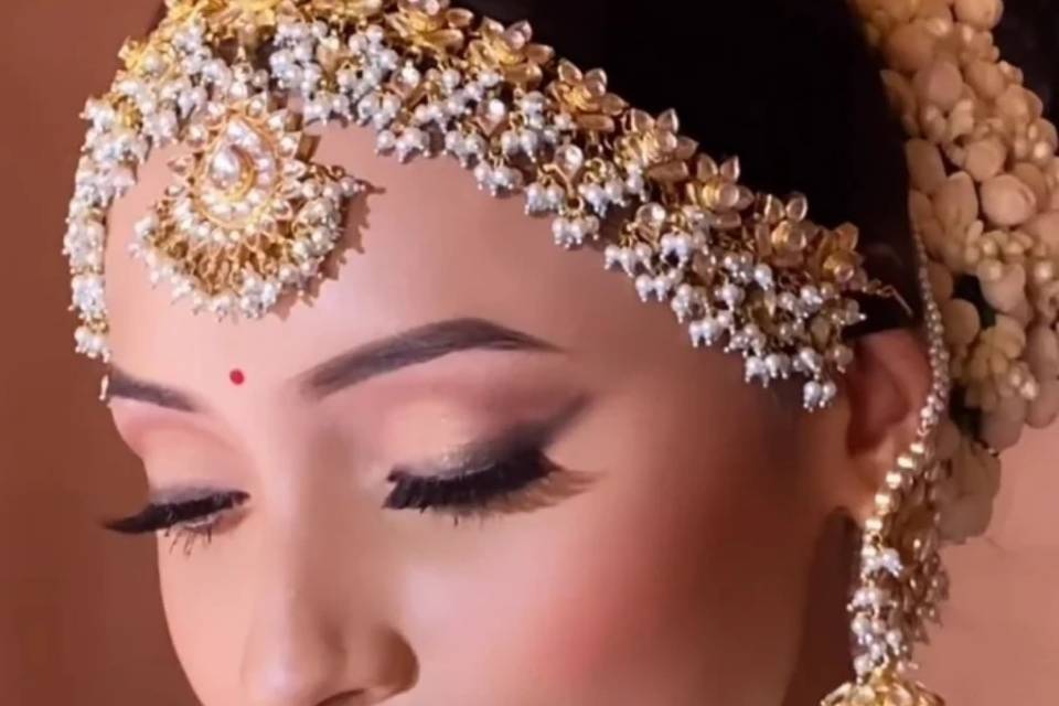 Bridal makeup