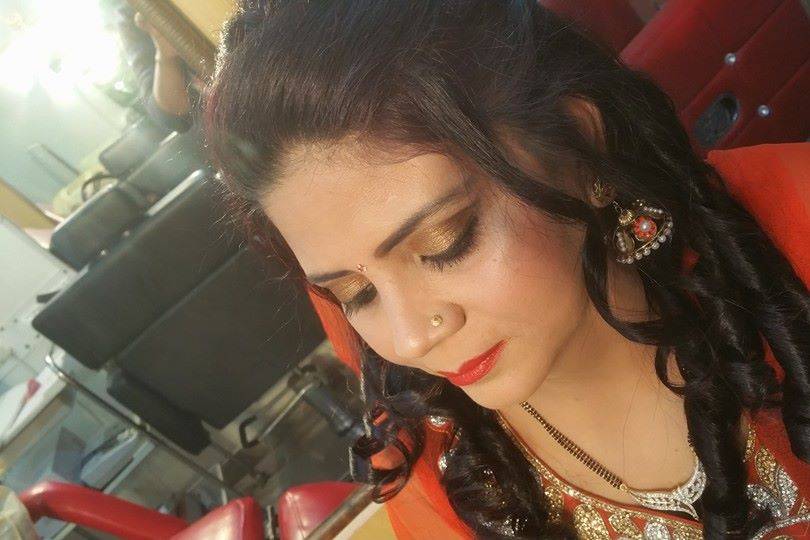 Makeup Artist Rajni Rustagi