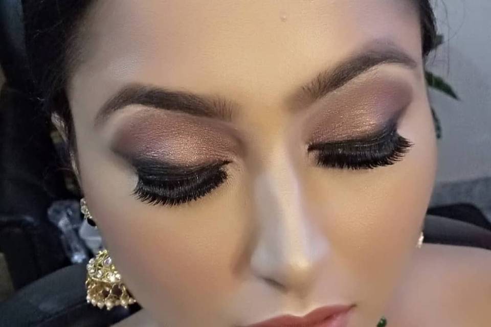 Party makeup