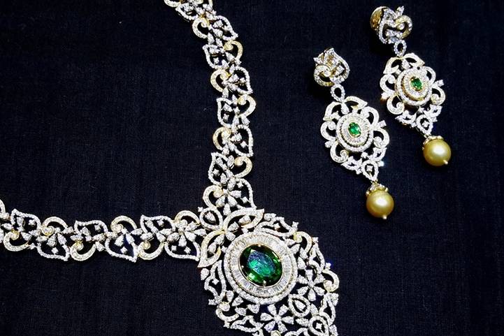 Sri Mahalaxmi Pearls & Jewellers