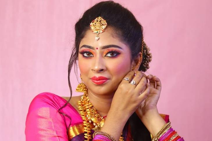 Sujha Makeup Artist