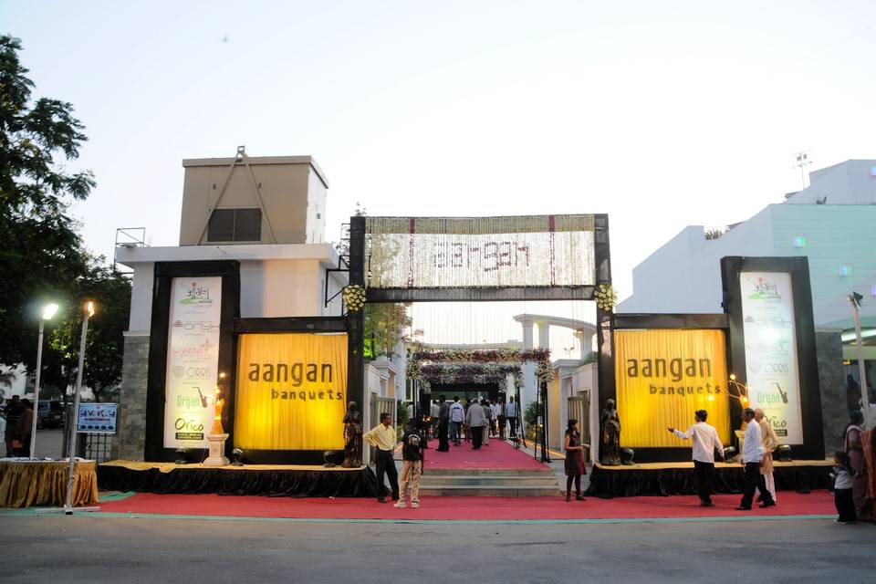 Aangan Banquets