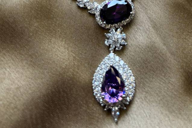 Necklace & earrings