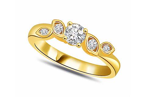 Gold & Diamond Ring