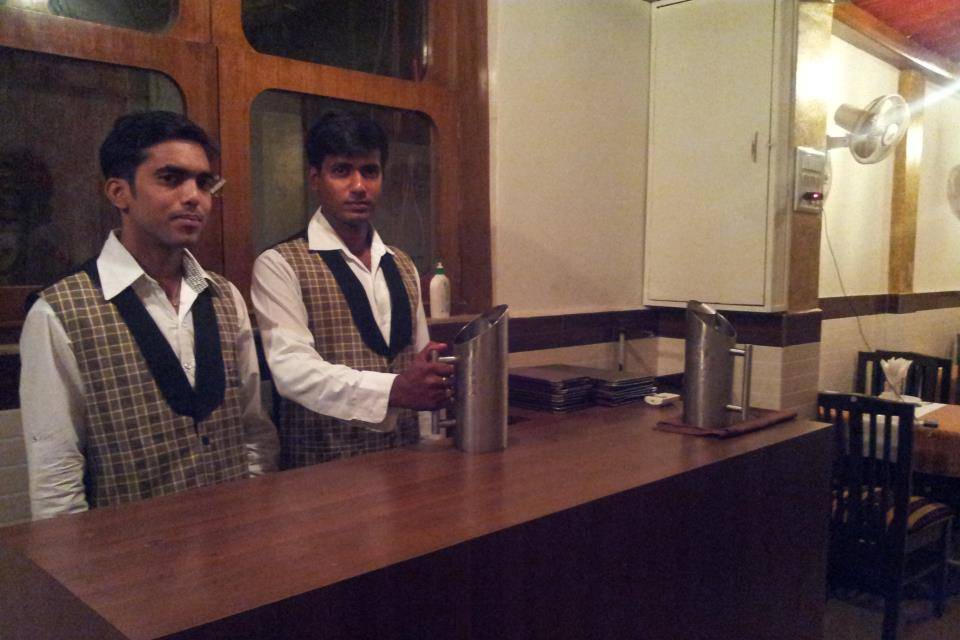 Farhaad Restaurant & Caterers