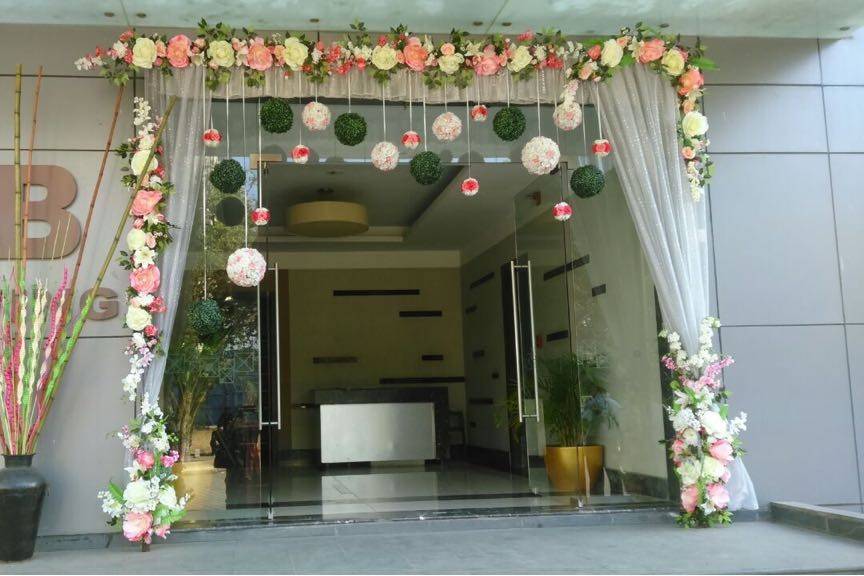 Entrance decor