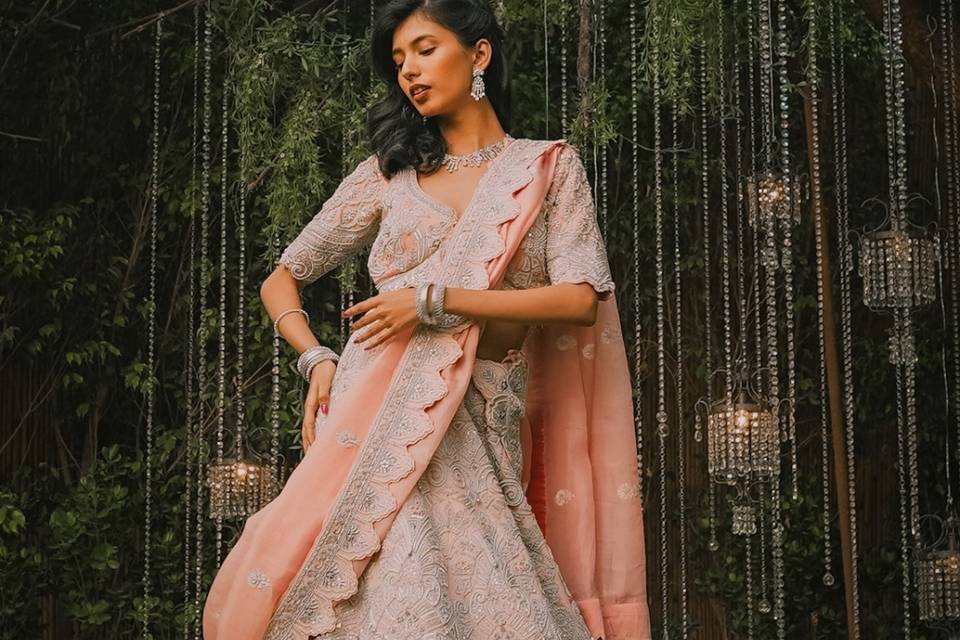 Engagement lehenga