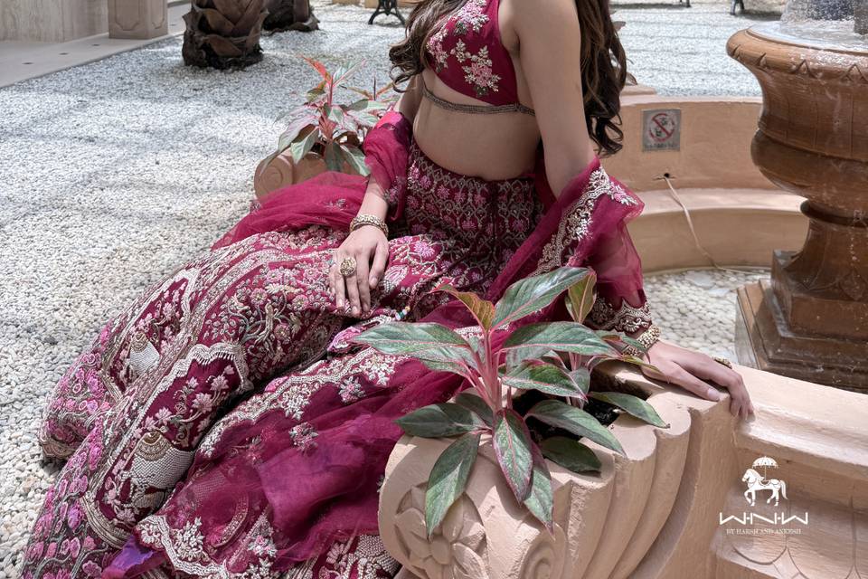 Hand-embroidered bridal Leheng