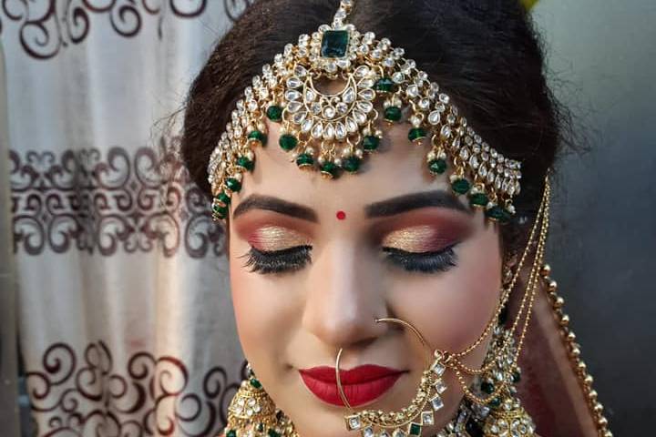 Bridal makeup