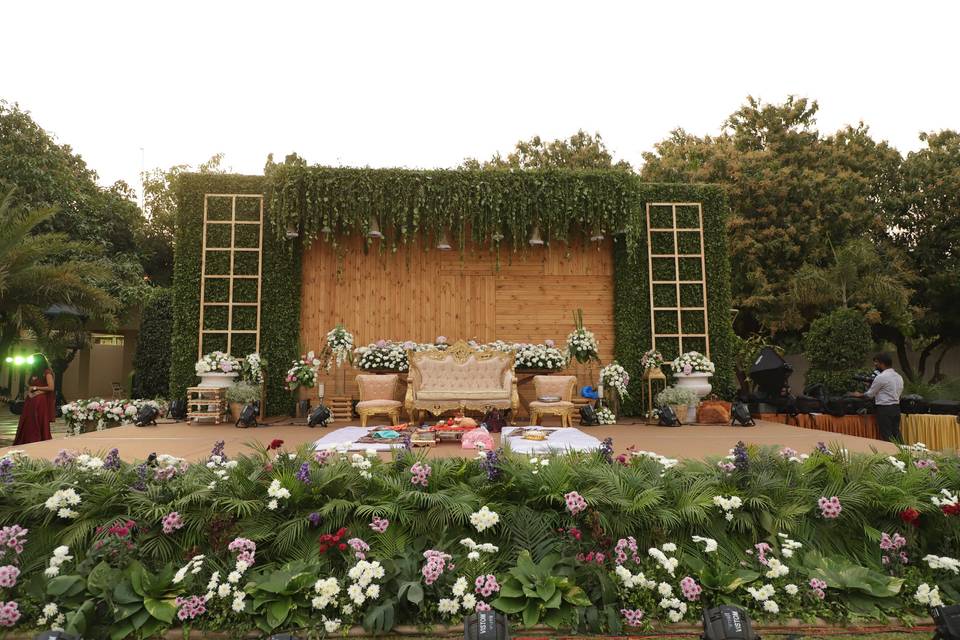 Stage with real flowers