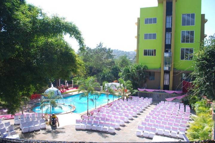 Daulat Holiday Resort