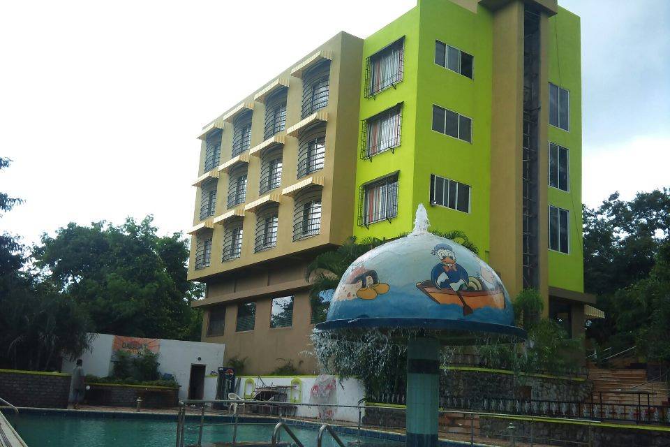 Daulat Holiday Resort