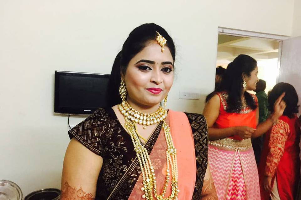 Evelyn Beauty Parlour, Sanath Nagar