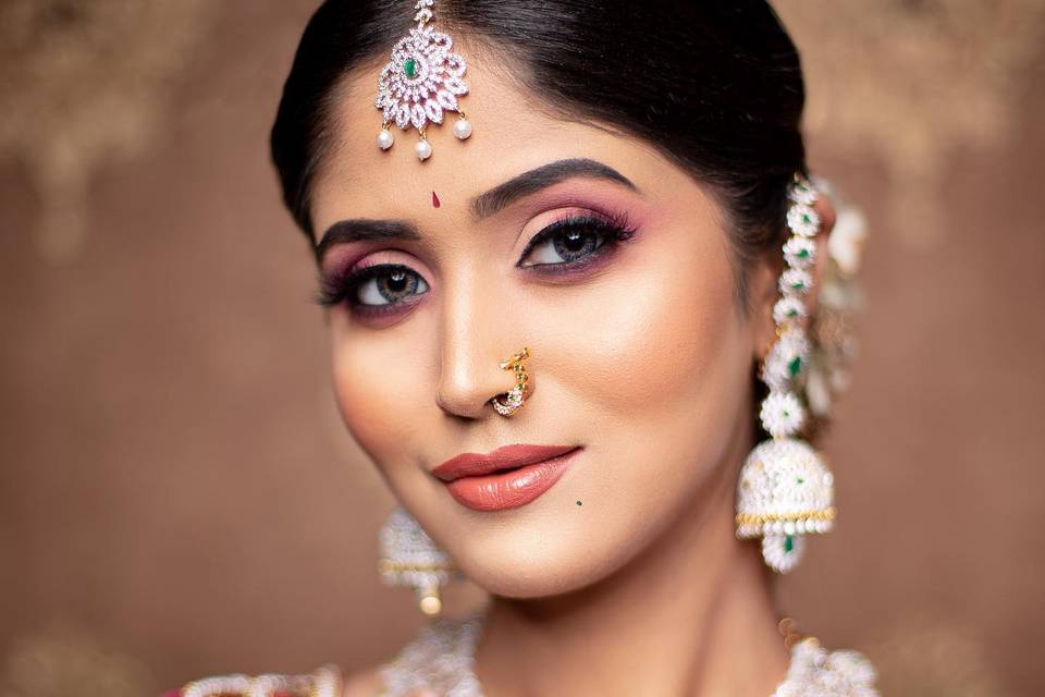 Chetnamallya_makeupartist_1657548155_2880045126383710848_10332321