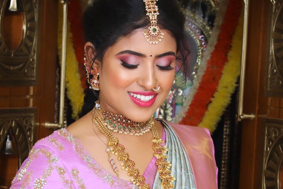 Chetnamallya_makeupartist_1659941661_2900123312966147488_10332321