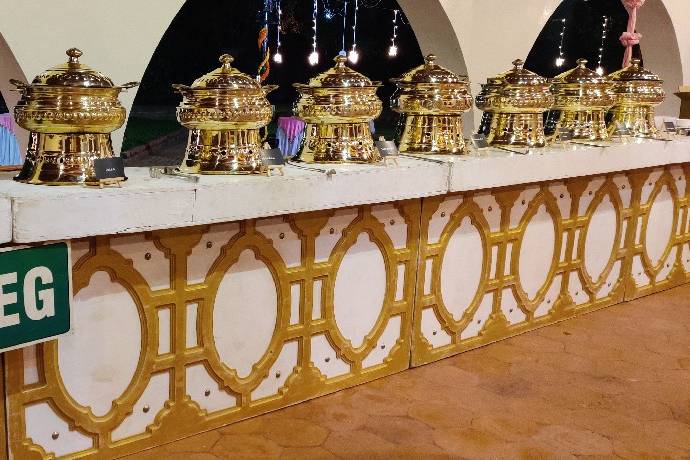 White and gold buffet counter