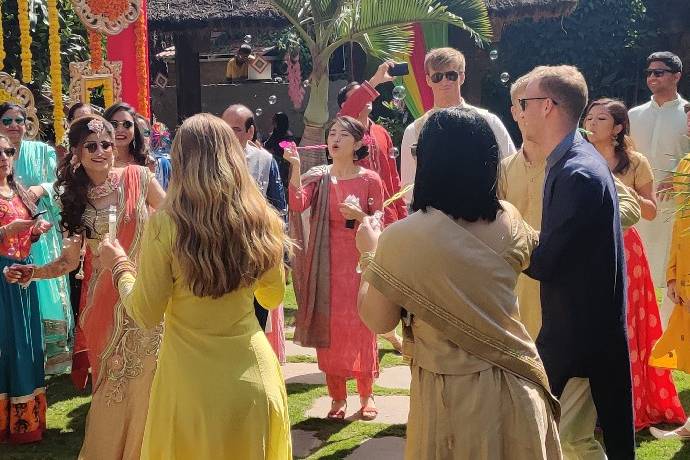 Dancing bride at sangeet