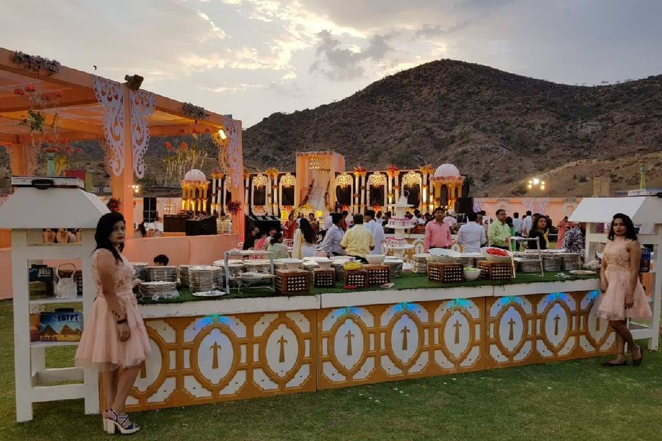 Dancing bride at sangeet