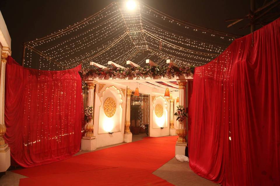 Entrance Decor