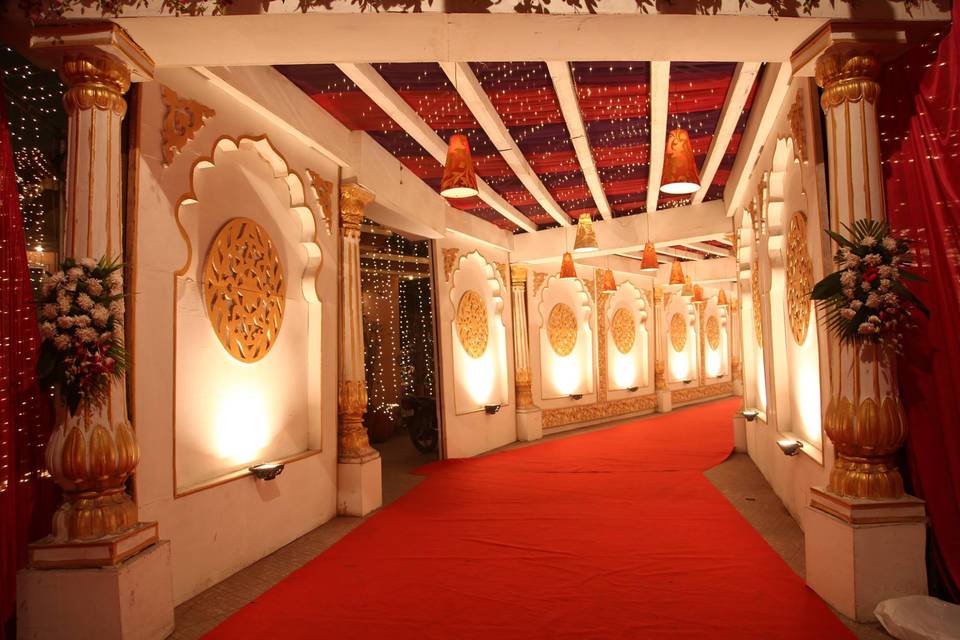 Entrance Decor