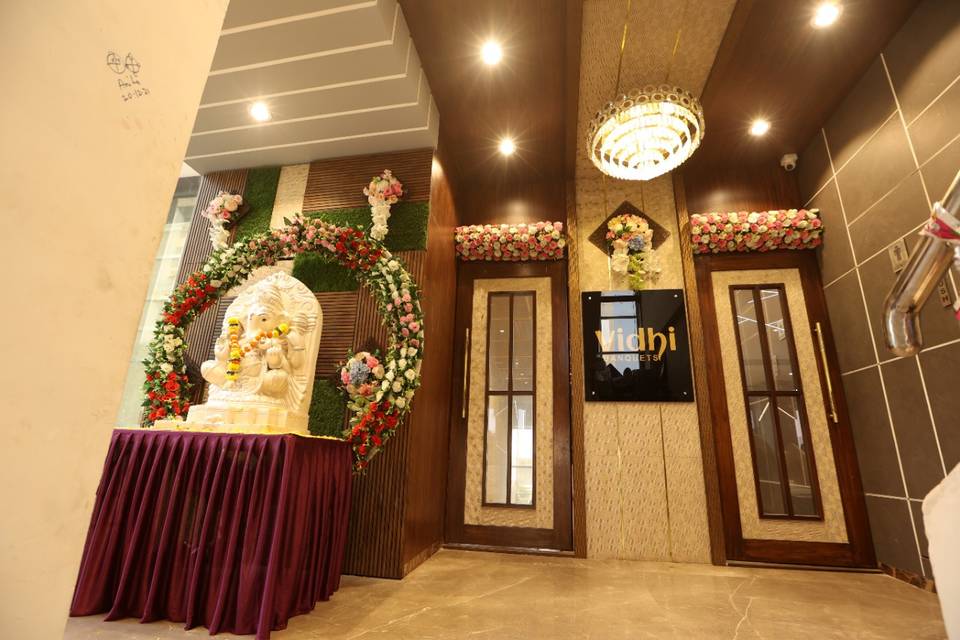 Entrance decor