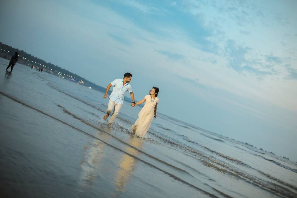 Pre wedding shoot by the beach