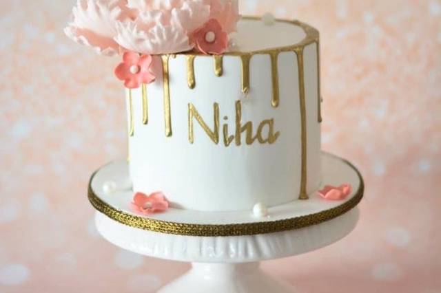 Tina Avira’s Signature Cakes
