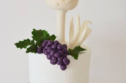 Tina Avira’s Signature Cakes