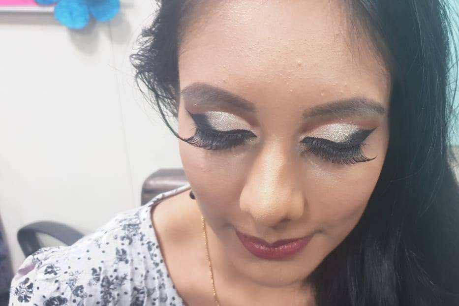 Party makeup