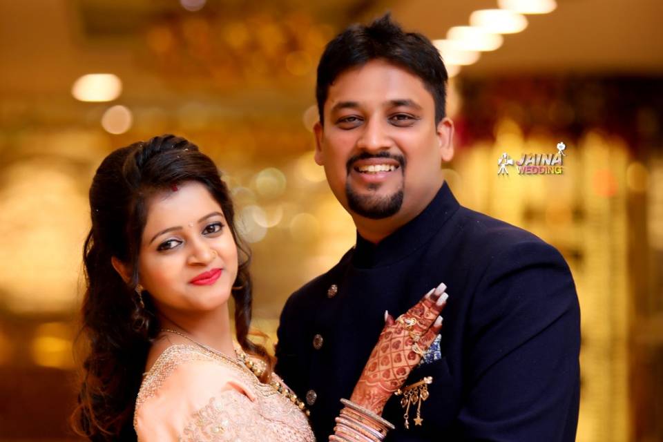 Couple: Akash x Vidhushi