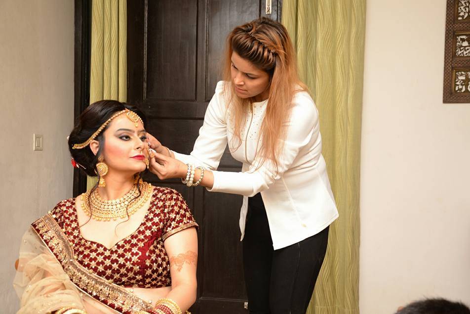 Ramandeep Makeup artist