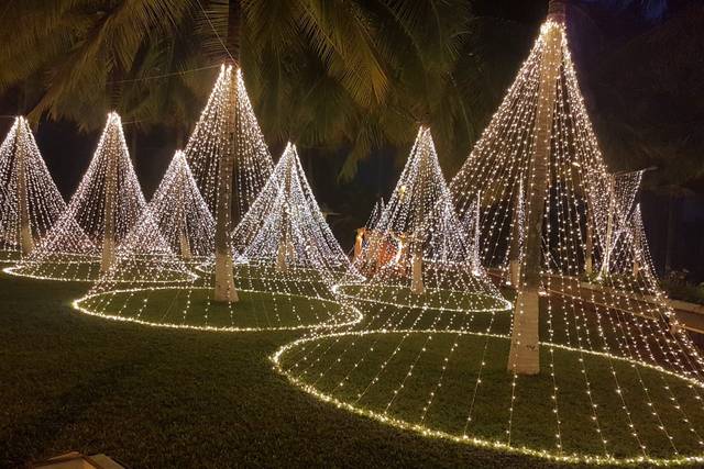 Wedding decor and lighting