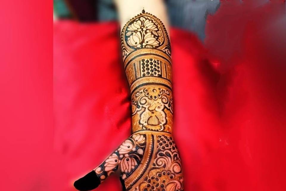 Ganga Mehandi Designer