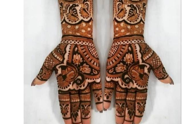 Ganga Mehandi Designer