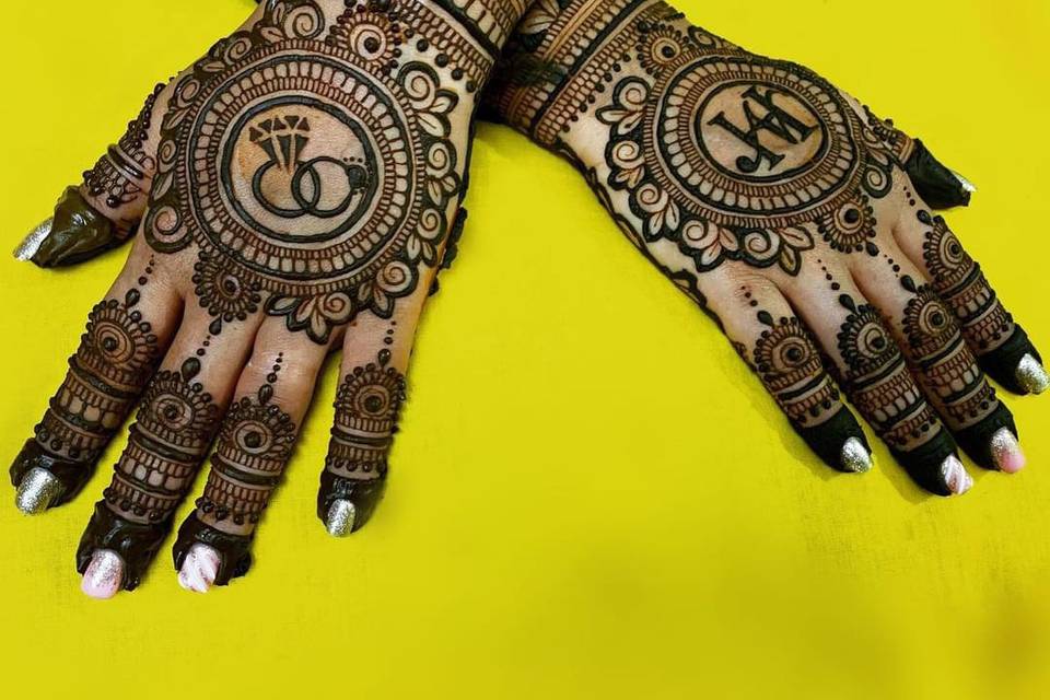 Ganga Mehandi Designer