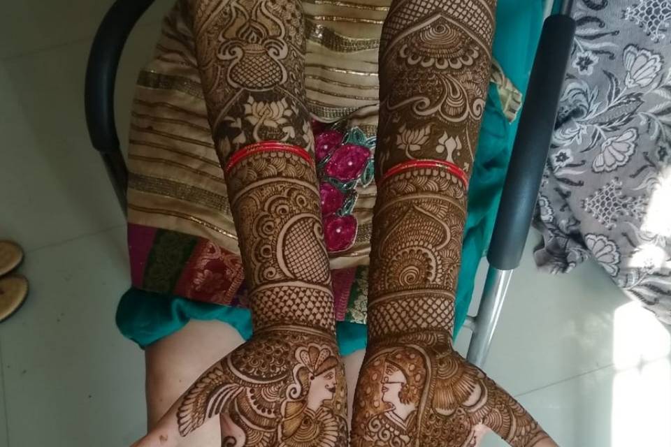 Ganga Mehandi Designer