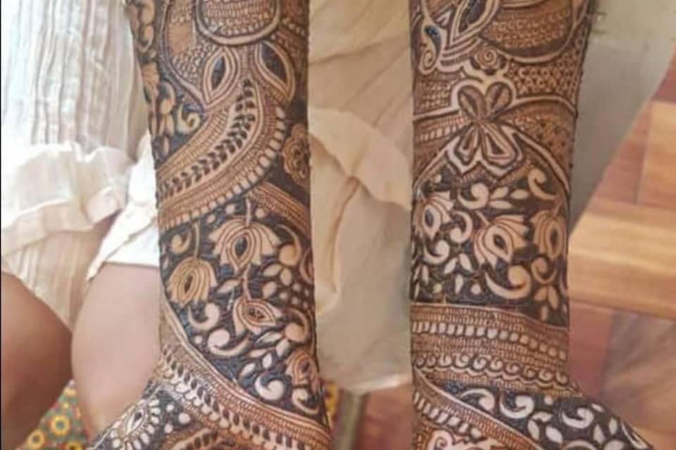 Ganga Mehandi Designer