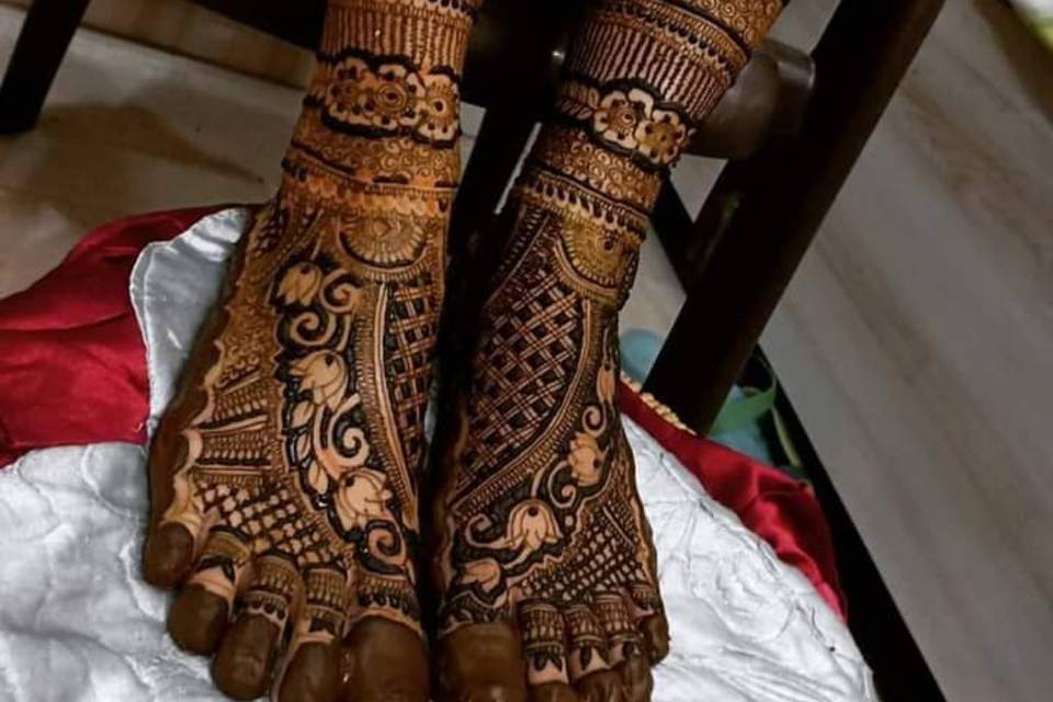 Ganga Mehandi Designer