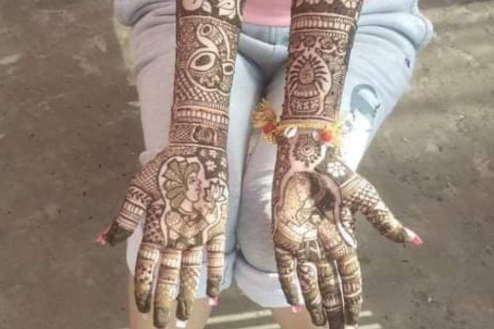 Ganga Mehandi Designer