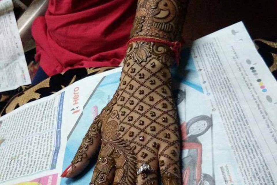 Ganga Mehandi Designer