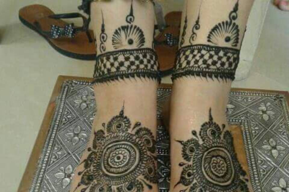 Ganga Mehandi Designer