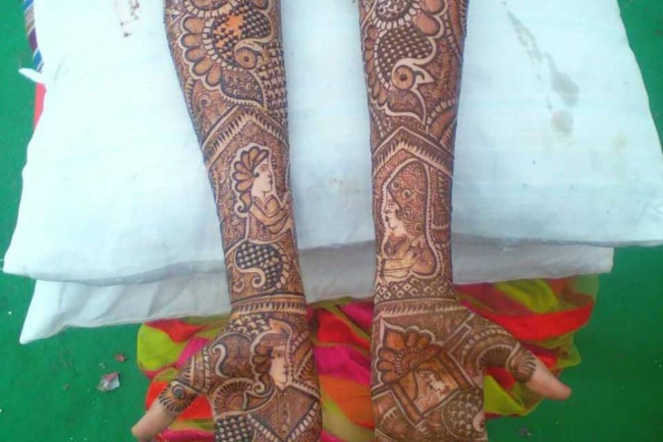 Ganga Mehandi Designer