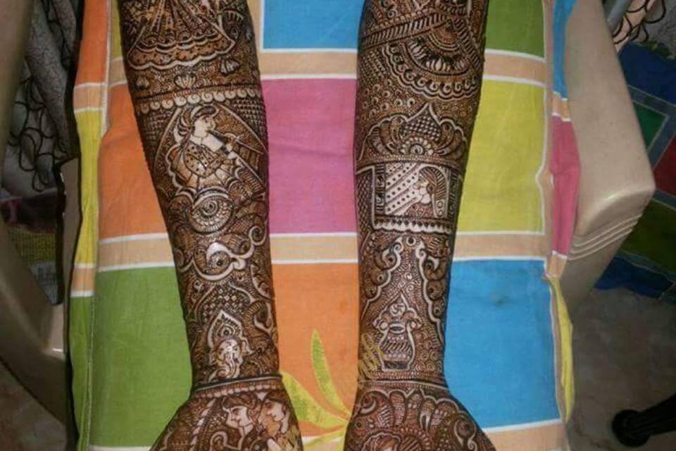 Ganga Mehandi Designer