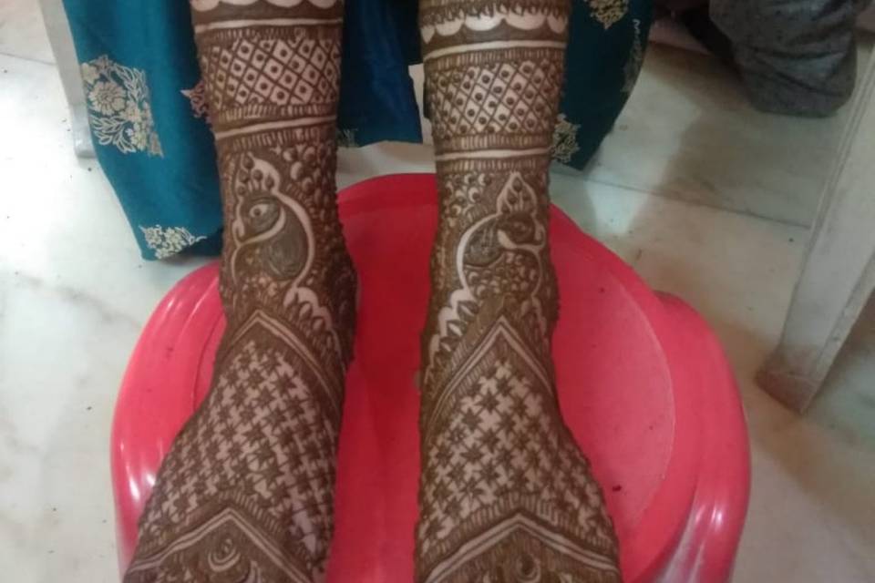 Ganga Mehandi Designer