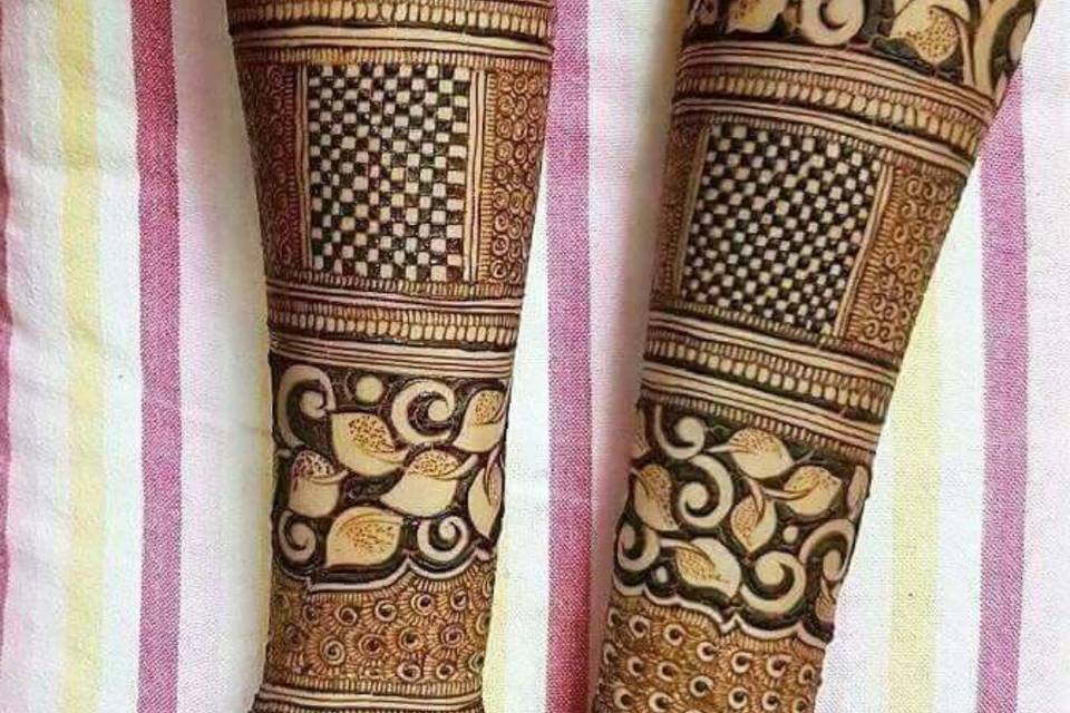 Ganga Mehandi Designer