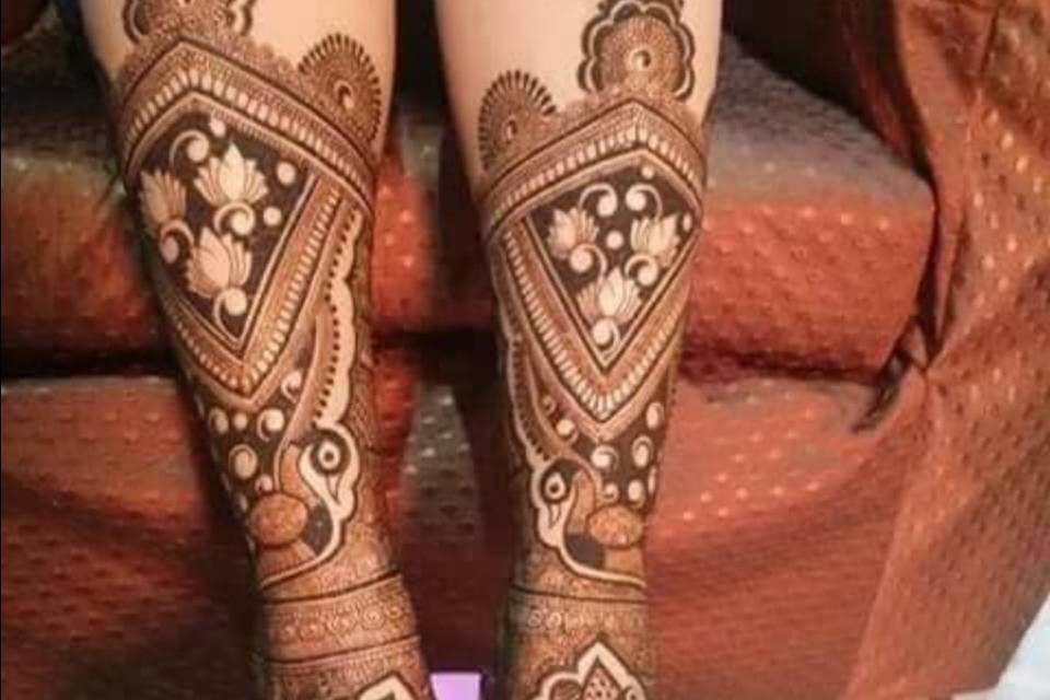 Ganga Mehandi Designer