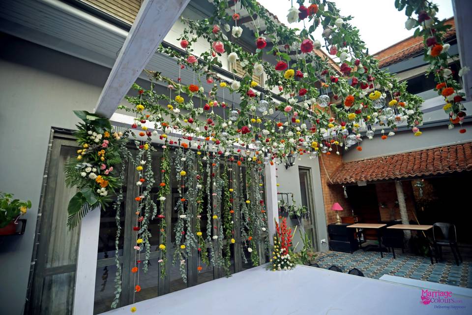 Floral Hanging Décor