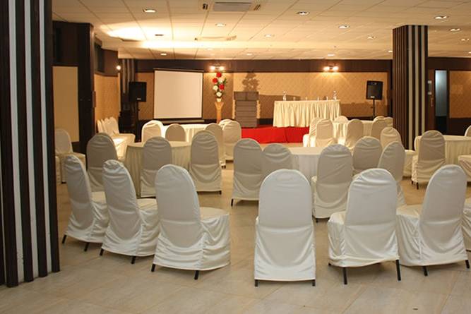 Banquet hall